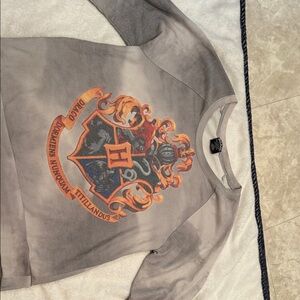 Warner Bros. Gray and Orange Hogwarts Kids Sweatshirt